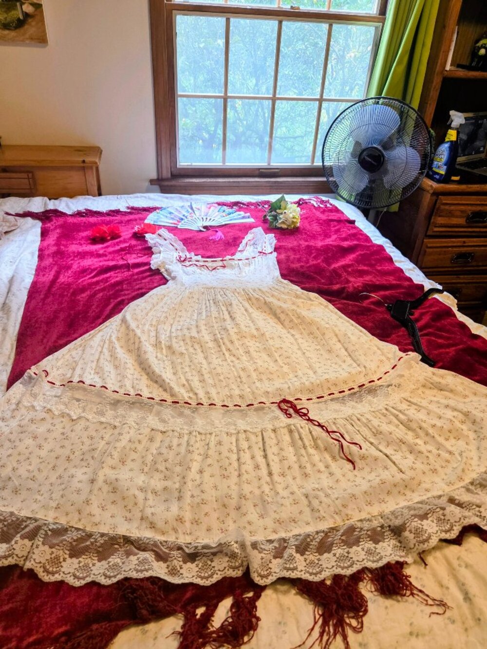 LACEMADE BEAUTIFUL COTTON MAXI ADORNED WITH LACE TRIM AND RED VELVET DETAILS OS